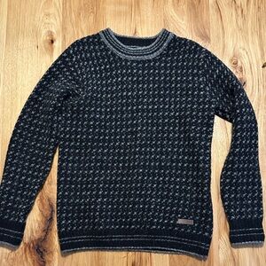 Women's Icelandic Wool Sweater